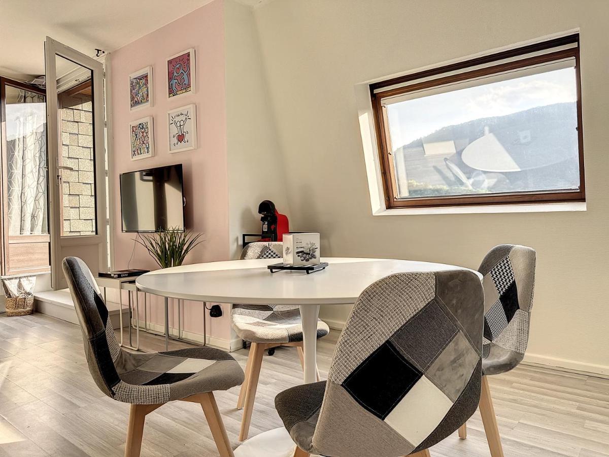 Charmant Appartement Avec Terrasse Parking Ispagnac Extérieur photo