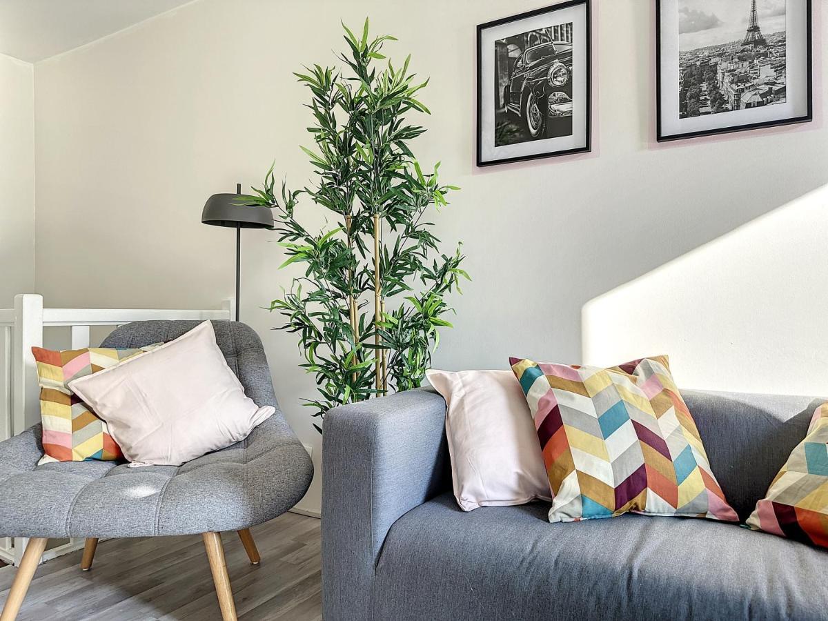 Charmant Appartement Avec Terrasse Parking Ispagnac Extérieur photo
